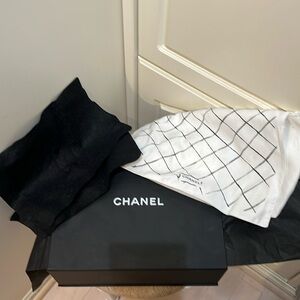 Chanel box & dust bag